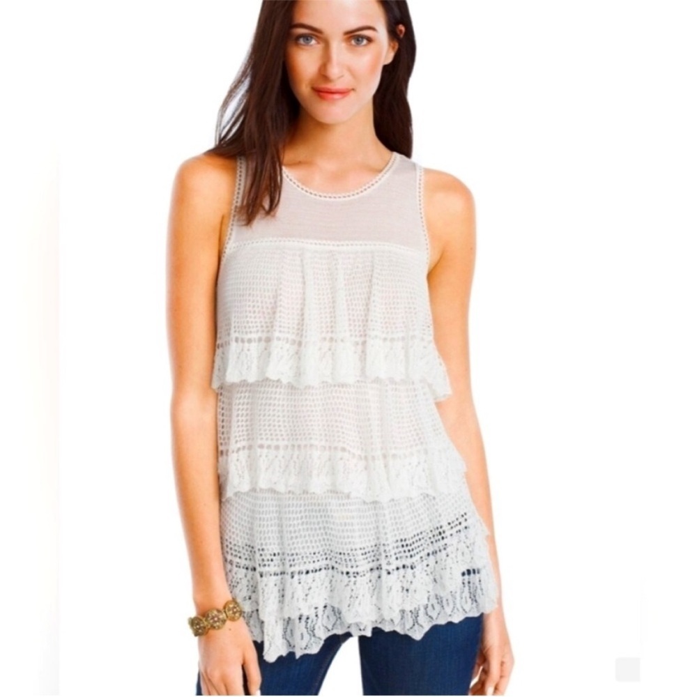 White House Black Market cream tiered ruffled lace sleeveless top